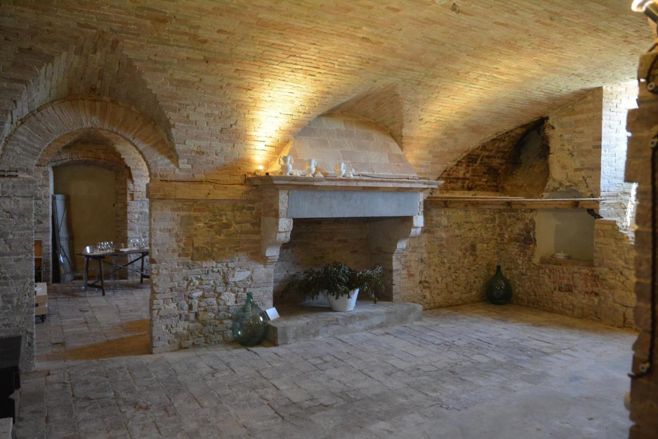 Castello Di Ramazzano - Tenute Aliani Pérouse Extérieur photo